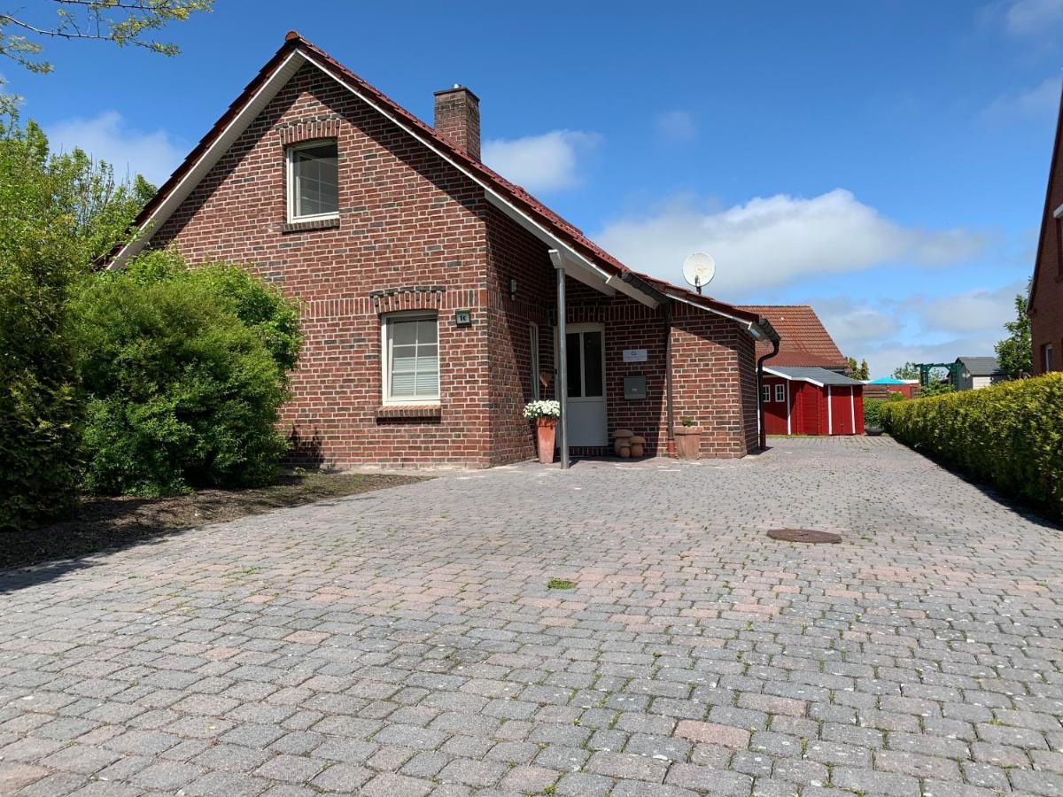 Neuhaus Deichperle Ferienhaus *